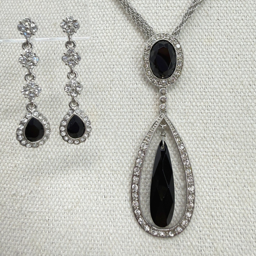 Monet Teardrop Black Gemstone Pendant Necklace Dangle Earrings Set Silver Tone‎